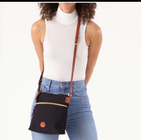 Dooney & Bourke Blue Crossbody Bag EUC - Picture 2 of 13